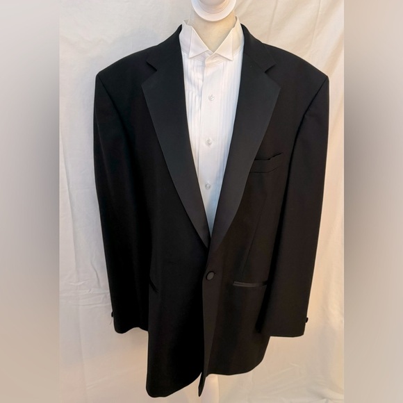 Three Piece Mens Tuxedo with Black Blazer and Trousers - Picture 4 of 17